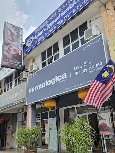 Lady Silk Beauty House • Dermalogica